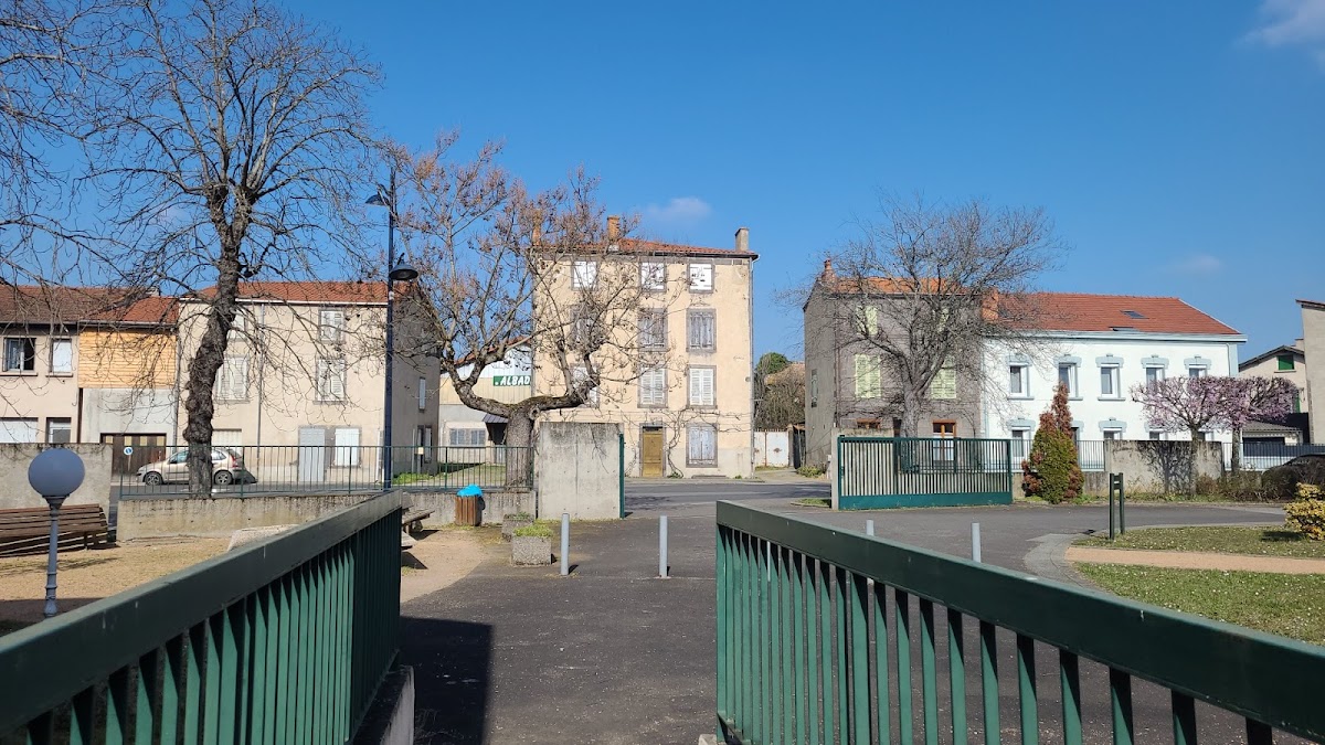 Photo de EHPAD L'Ombelle, EHPAD à MARINGUES