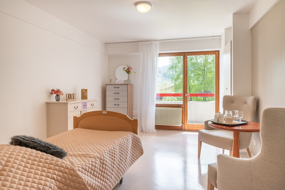 EHPAD Korian Doyenné les Myrtilles - Photo 2 sur 5 - Intérieur et espaces communs