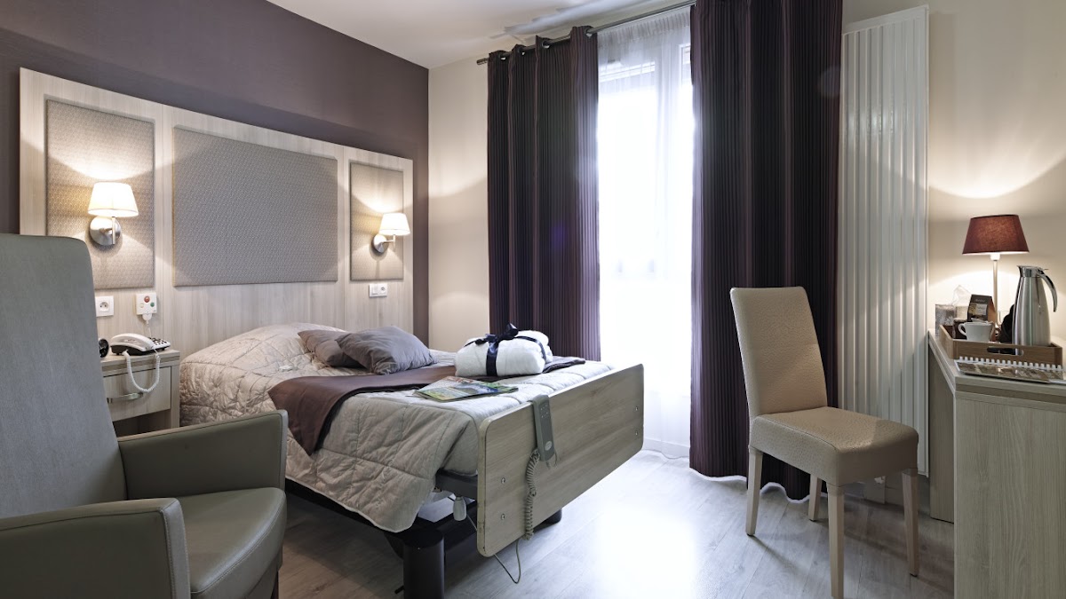 EHPAD L'Ambarroise - Photo 3 sur 5 - Chambres et hébergement