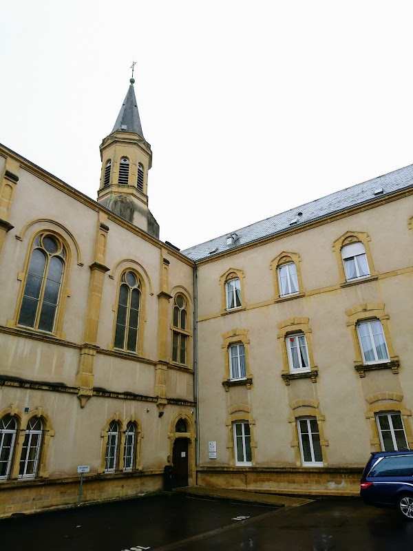 EHPAD "LA SAINTE FAMILLE" - Photo 3 sur 5 - Chambres et hébergement