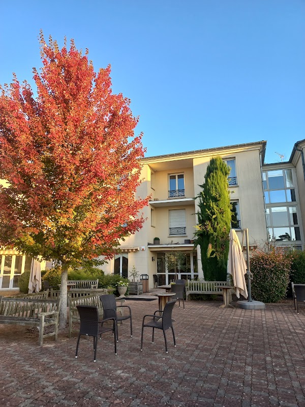 EHPAD Les Charmilles - Photo 2 sur 5 - Intérieur et espaces communs