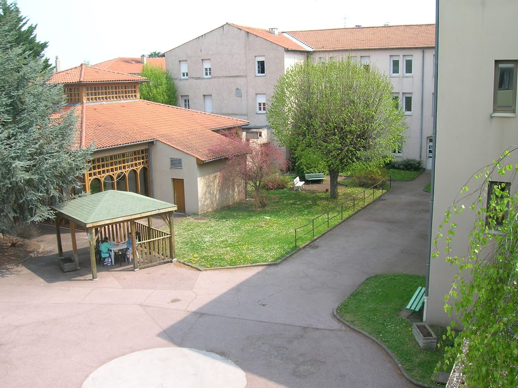 EHPAD Centre hospitalier du Forez - Photo 5 sur 5 - Environnement et extérieurs