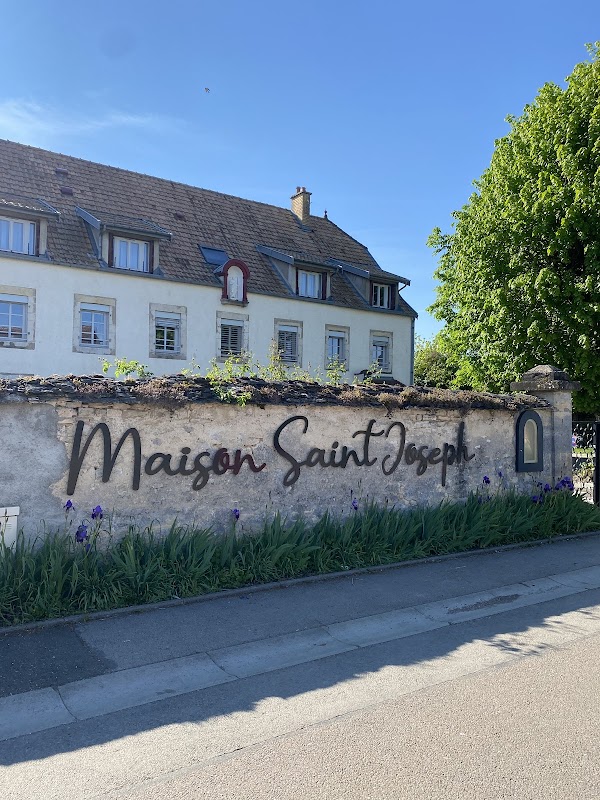 Photo de EHPAD Saint-Joseph, EHPAD à ST JULIEN