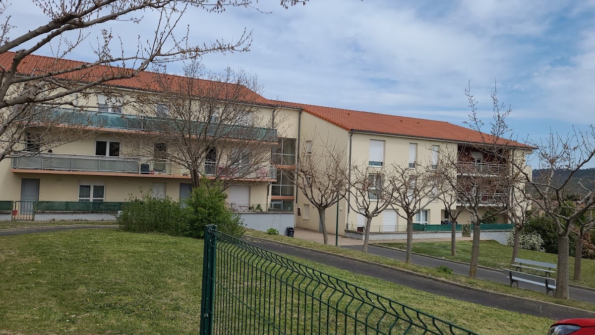 Photo de EHPAD Résidence Jolivet, EHPAD à LES MARTRES DE VEYRE