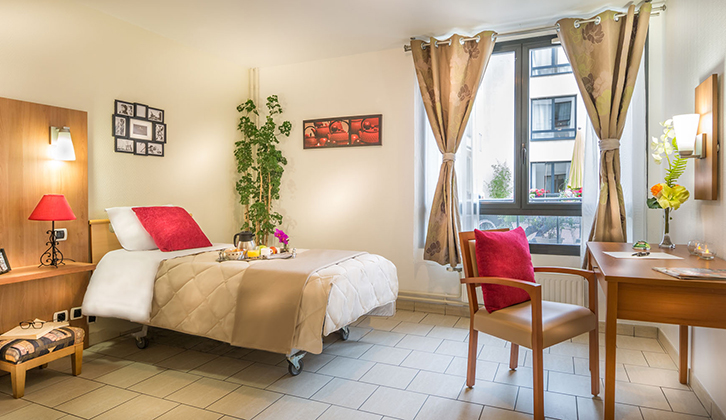 EHPAD - Résidence Les Issambres - Photo 2 sur 5 - Intérieur et espaces communs