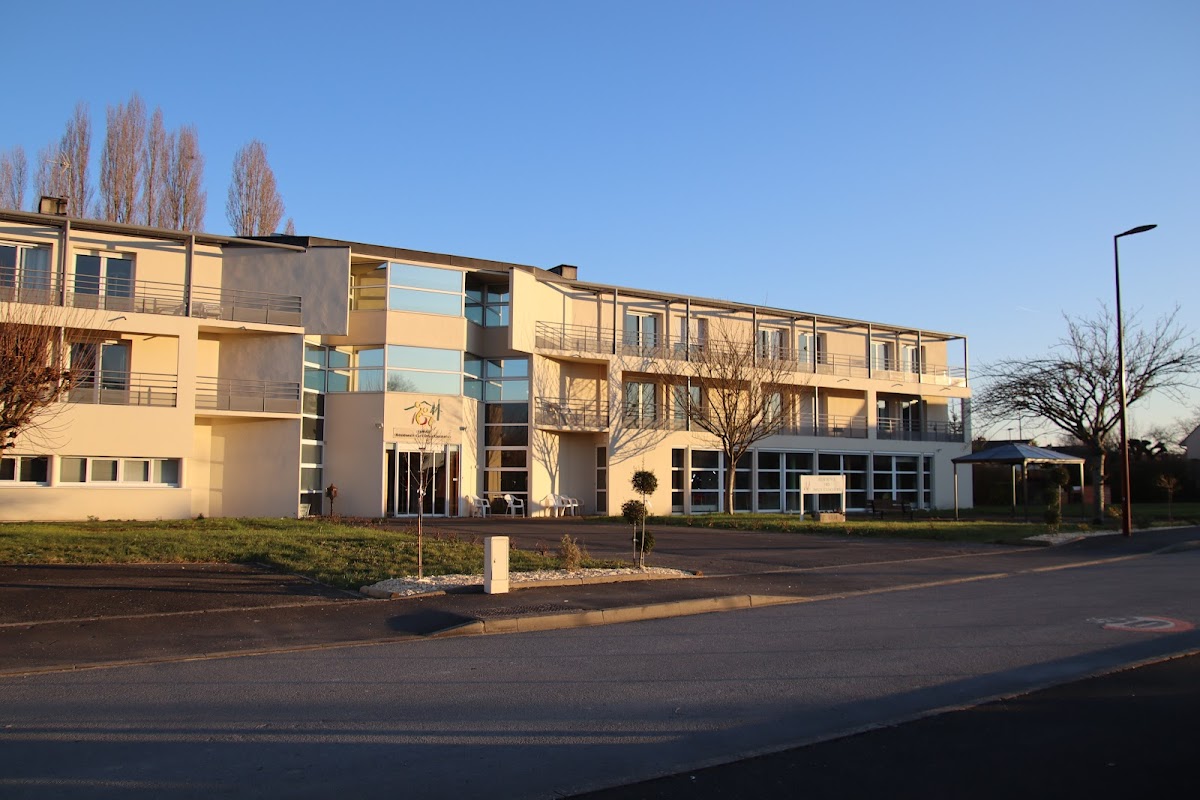 Photo de EHPAD Résidence des Deux Clochers, EHPAD à VERNANTES