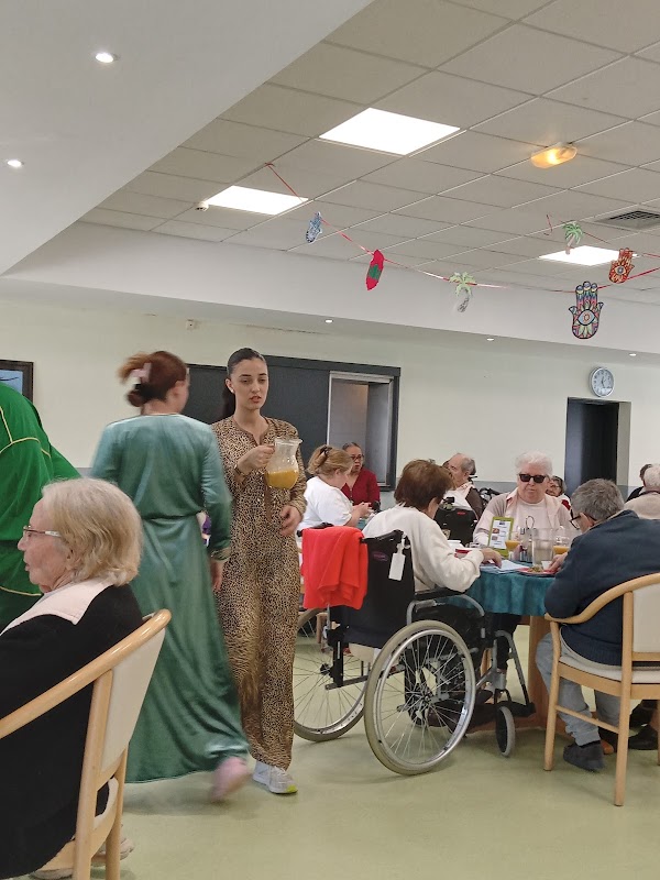 EHPAD Jacqueline Auriol - Photo 3 sur 5 - Chambres et hébergement