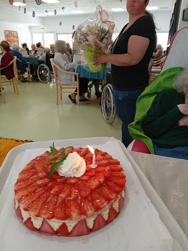 EHPAD Jacqueline Auriol - Photo 2 sur 5 - Intérieur et espaces communs