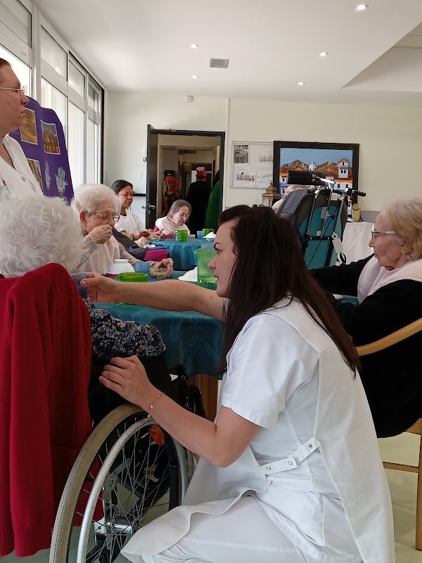 EHPAD Jacqueline Auriol - Photo 4 sur 5 - Espaces de vie