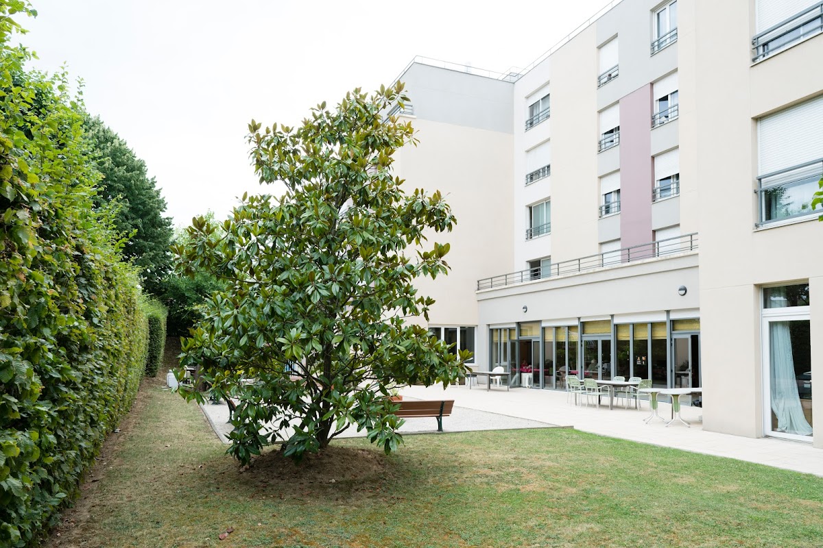 EHPAD Les Vignes - Photo 2 sur 4 - Intérieur et espaces communs