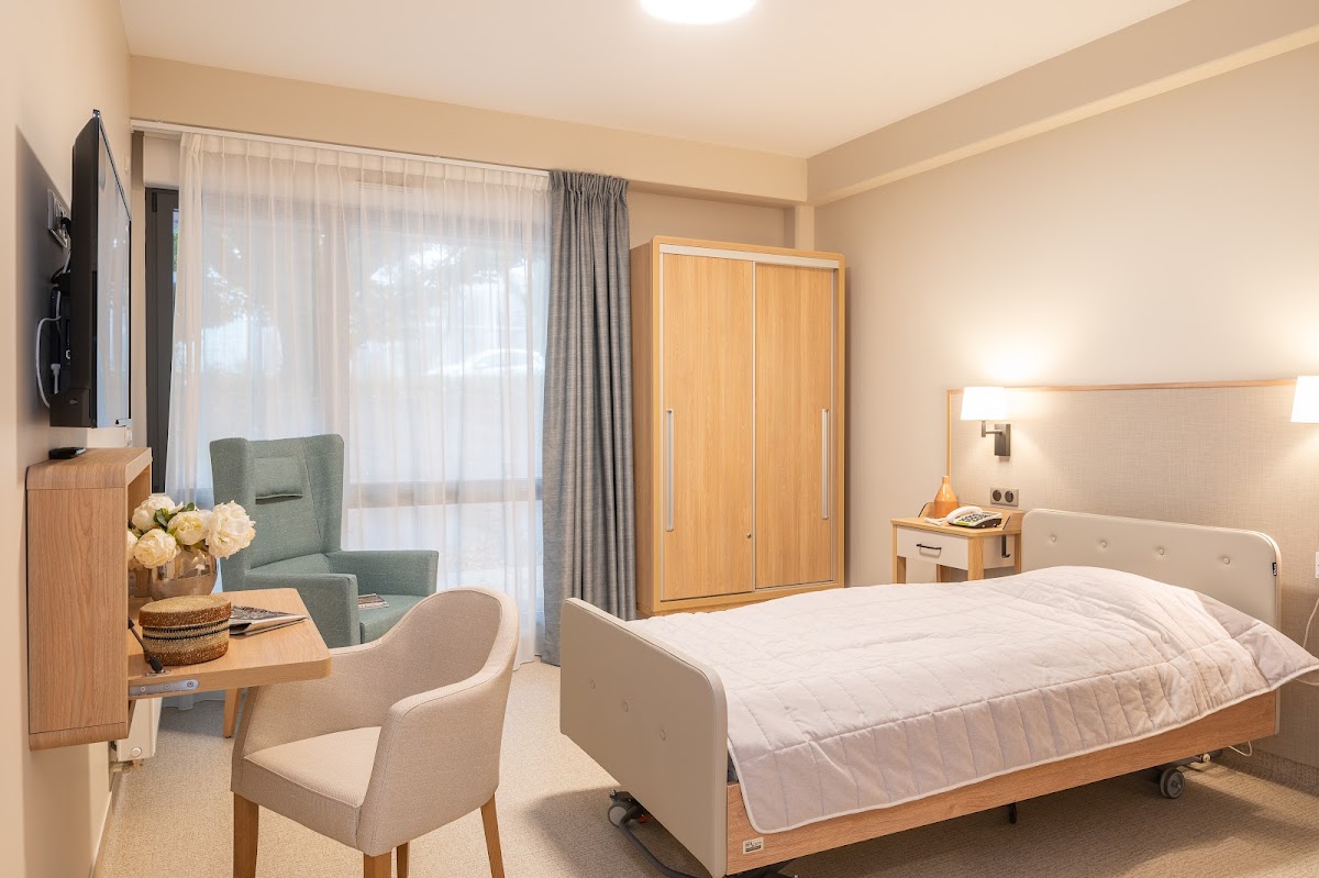 EHPAD Korian Les Deux Mers - Photo 2 sur 5 - Intérieur et espaces communs