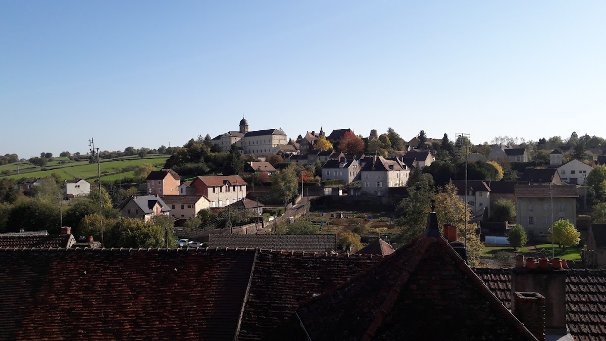 EHPAD de l'Hôpital de Charolles - Photo 5 sur 5 - Environnement et extérieurs