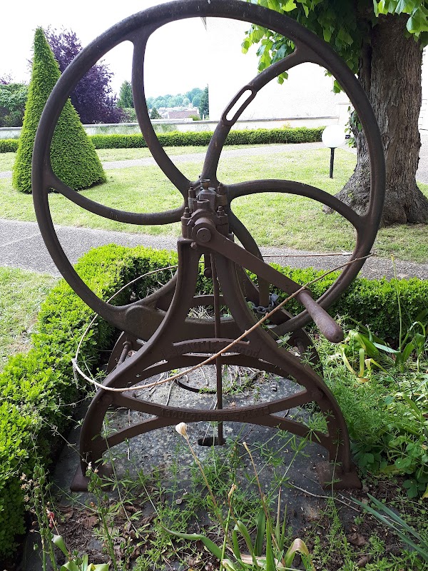 Photo de EHPAD Saint-Louis, EHPAD à JOUARS PONTCHARTRAIN