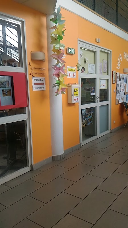 EHPAD Le Beau Regard - Photo 3 sur 5 - Chambres et hébergement