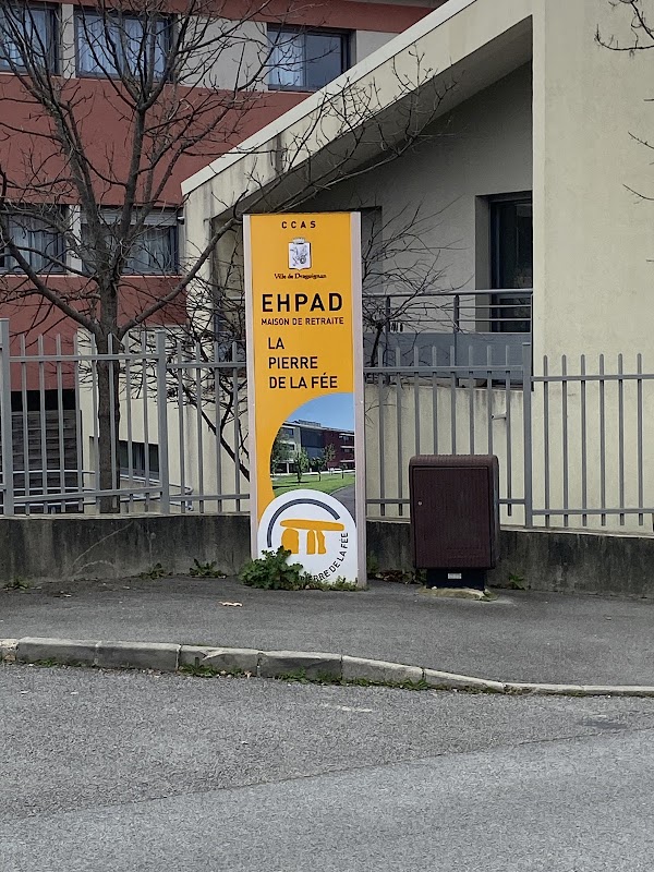 EHPAD public La Pierre de la fée - Photo 2 sur 5 - Intérieur et espaces communs