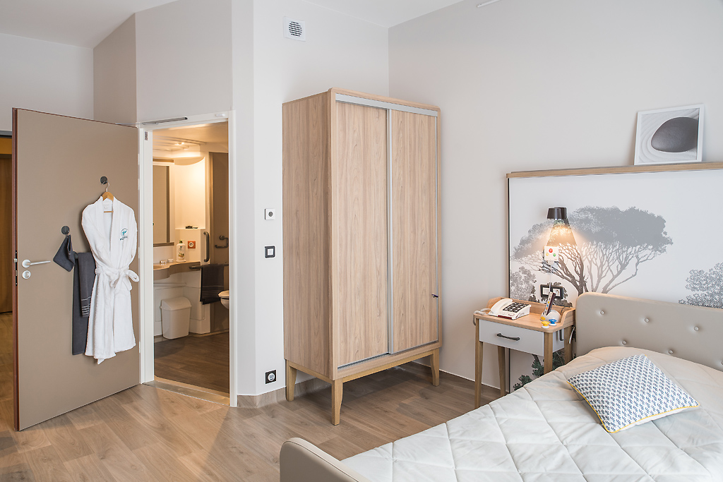 EHPAD Les Catalaunes - Photo 2 sur 5 - Intérieur et espaces communs