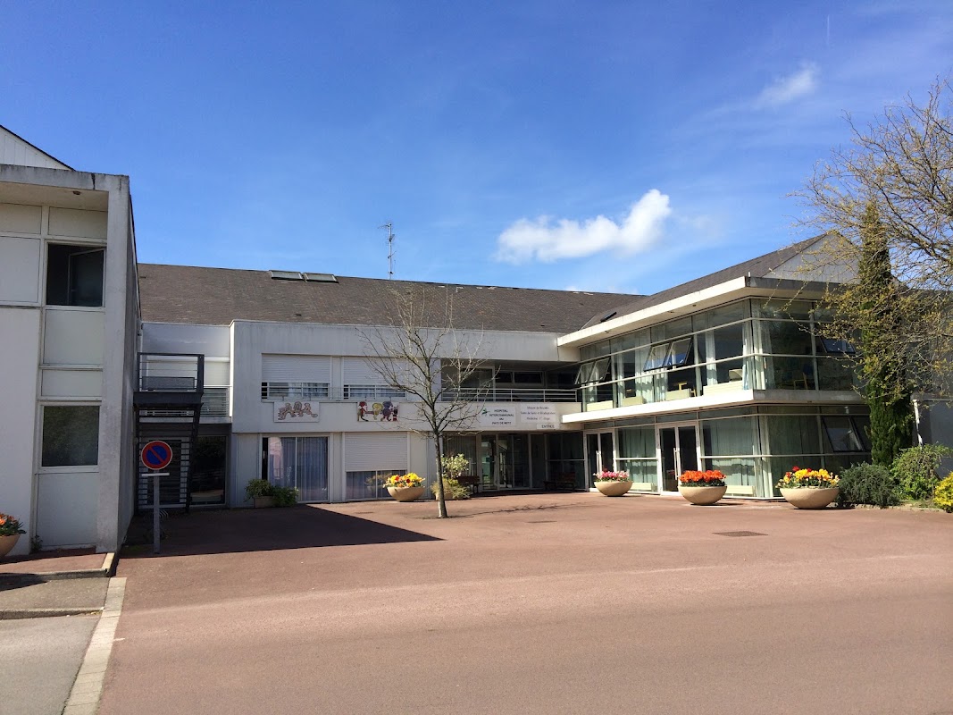 EHPAD Paimboeuf - Photo 2 sur 5 - Intérieur et espaces communs