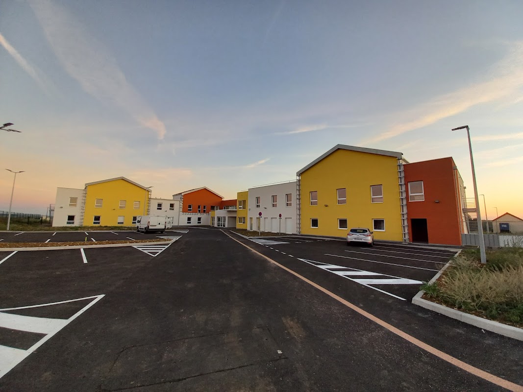 Photo de EHPAD Résidence Les Vallières, EHPAD à LES AIX D ANGILLON