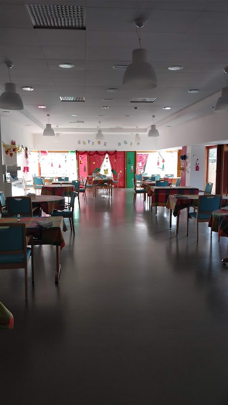 EHPAD Les Charmes - Photo 2 sur 3 - Intérieur et espaces communs