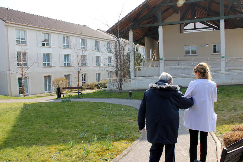 EHPAD Résidence La Bruyère - Photo 3 sur 5 - Chambres et hébergement