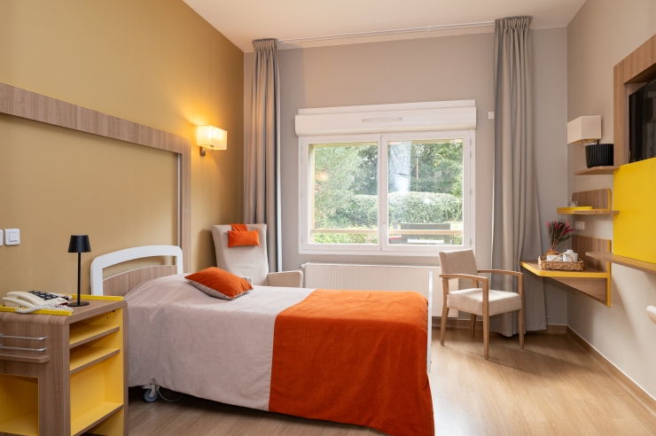 EHPAD Korian L'Impérial - Photo 2 sur 5 - Intérieur et espaces communs