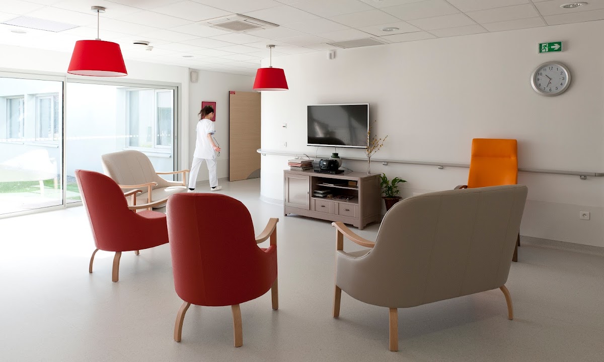 EHPAD L'Hôpital Saint-Nicolas - Photo 2 sur 4 - Intérieur et espaces communs