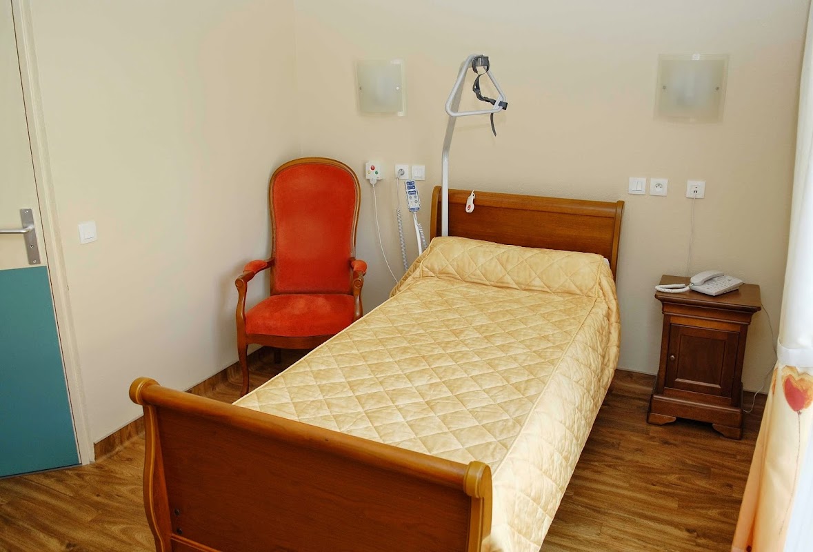 EHPAD Les Quatre Saisons - Photo 2 sur 4 - Intérieur et espaces communs