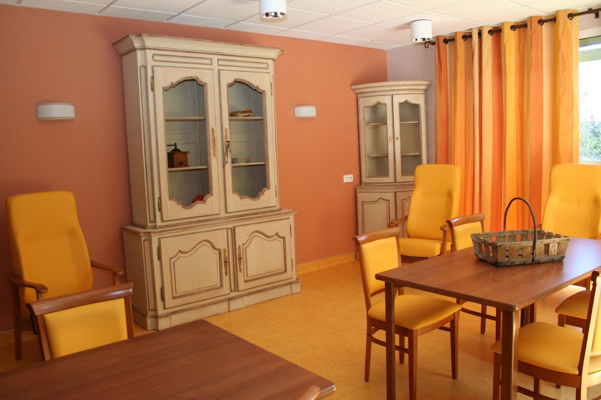 Foyer-Logement Résidence Saint-Sorlin-en-Valloire - Photo 5 sur 5 - Environnement et extérieurs