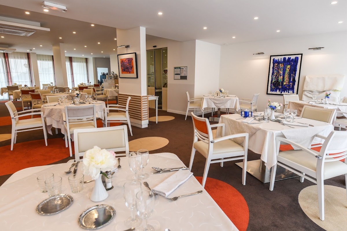 EHPAD Antoine de Bourbon - Photo 3 sur 5 - Chambres et hébergement