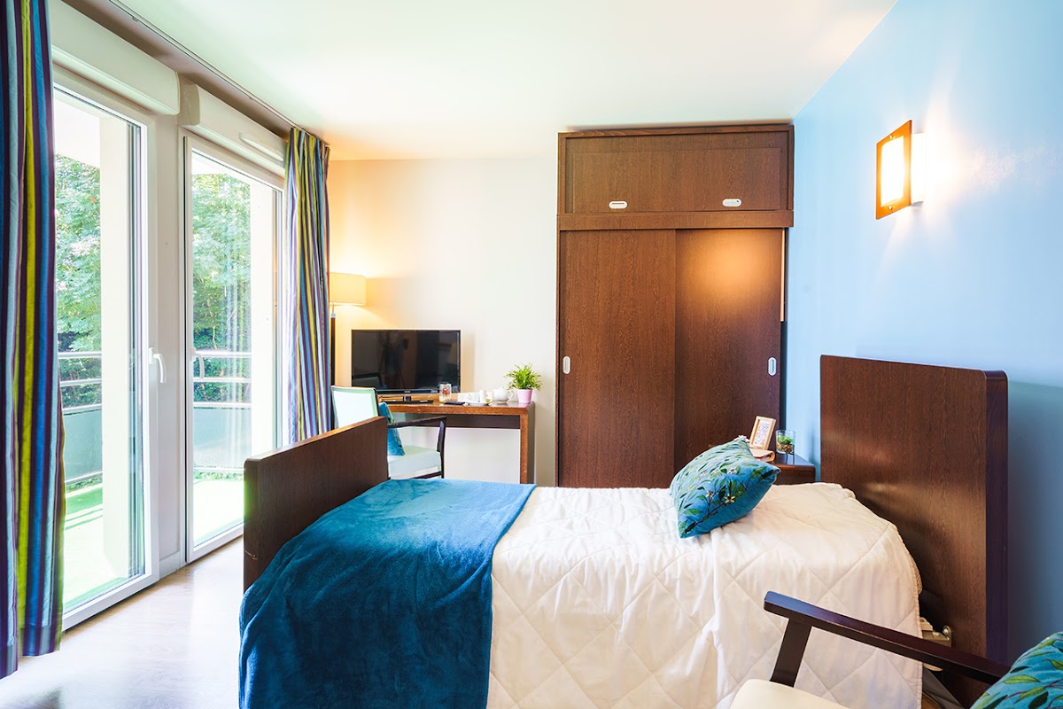 EHPAD Résidence Simon Vouet - Photo 5 sur 5 - Environnement et extérieurs