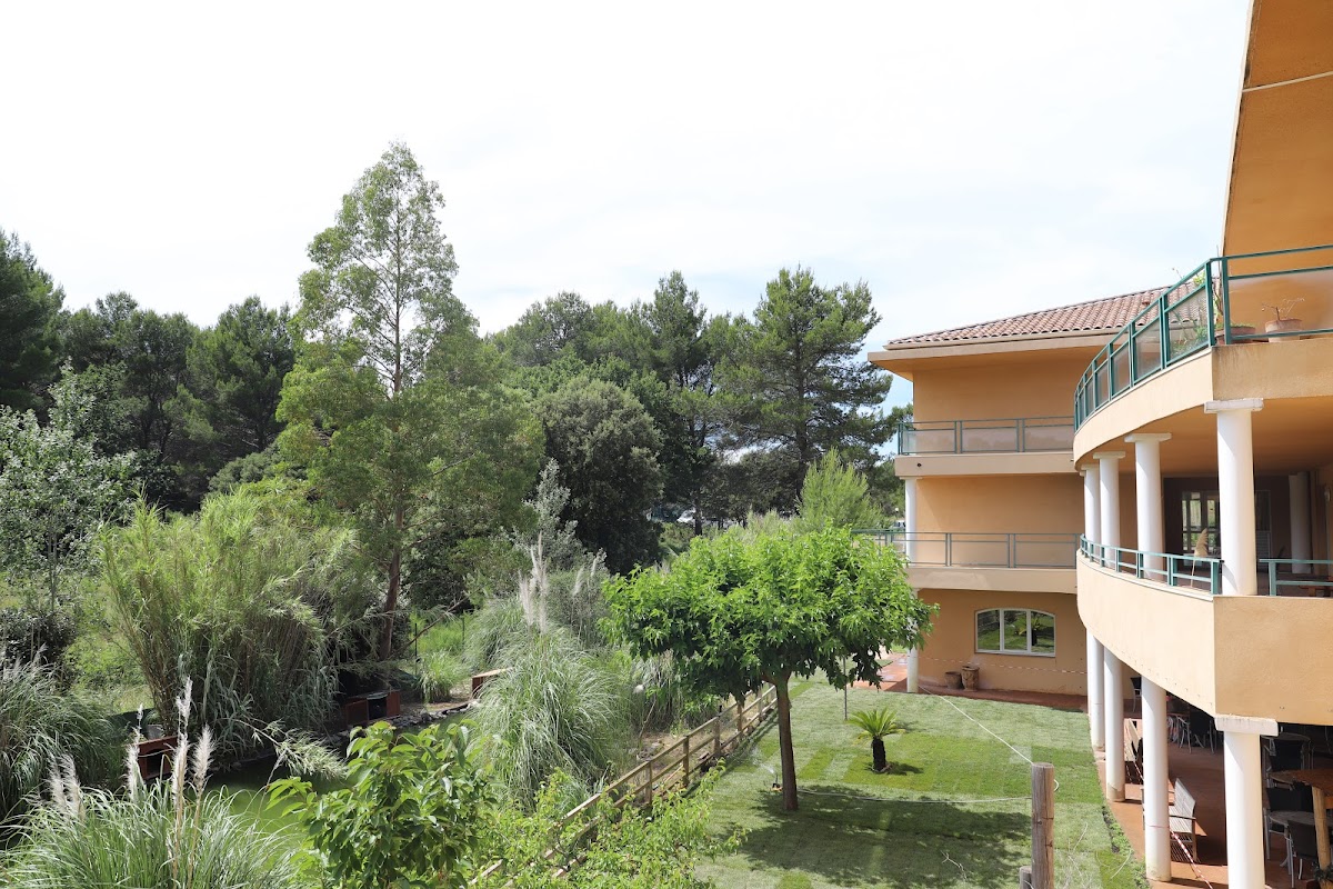 Photo de EHPAD Résidence L'Escalette, EHPAD à CHATEAUNEUF LE ROUGE