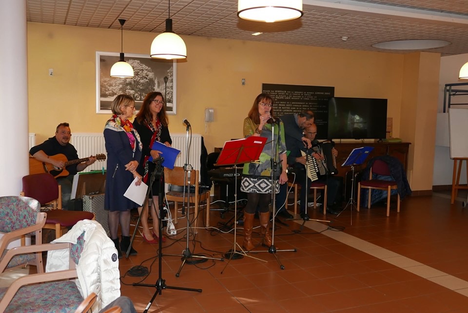 EHPAD Les Tilleuls - Photo 2 sur 5 - Intérieur et espaces communs