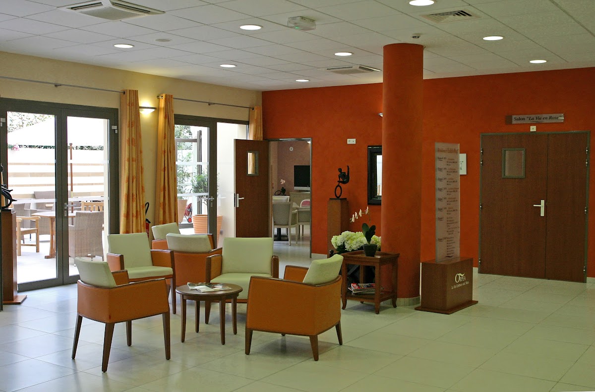 EHPAD Edith Piaf - Photo 2 sur 5 - Intérieur et espaces communs