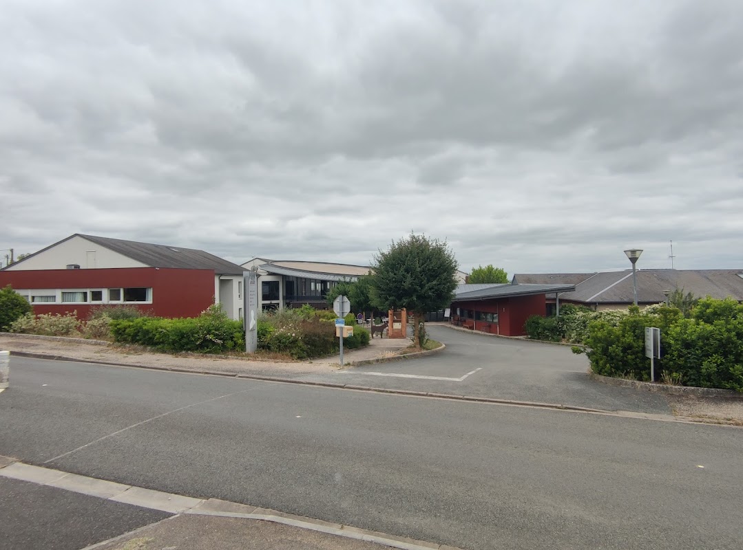 EHPAD Théodore Arnault - Photo 2 sur 4 - Intérieur et espaces communs