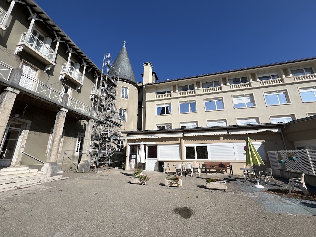 EHPAD Château d'Angeville - Photo 5 sur 5 - Environnement et extérieurs