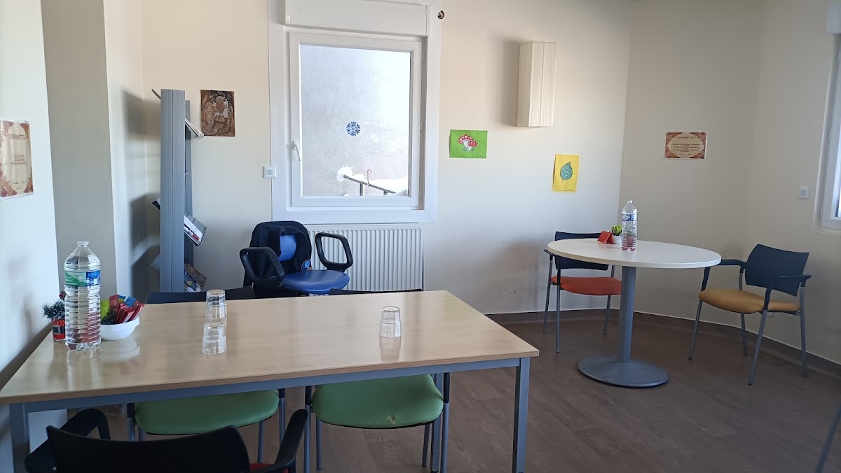 EHPAD Château d'Angeville - Photo 4 sur 5 - Espaces de vie