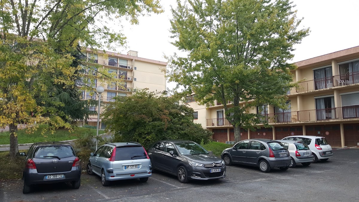 EHPAD Latour du Pin - Photo 2 sur 5 - Intérieur et espaces communs