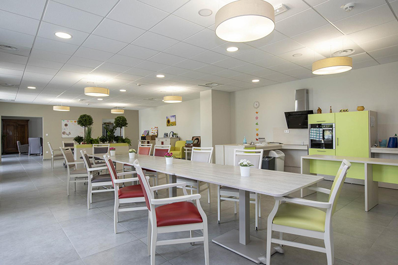 EHPAD Le Centenaire - Photo 2 sur 5 - Intérieur et espaces communs