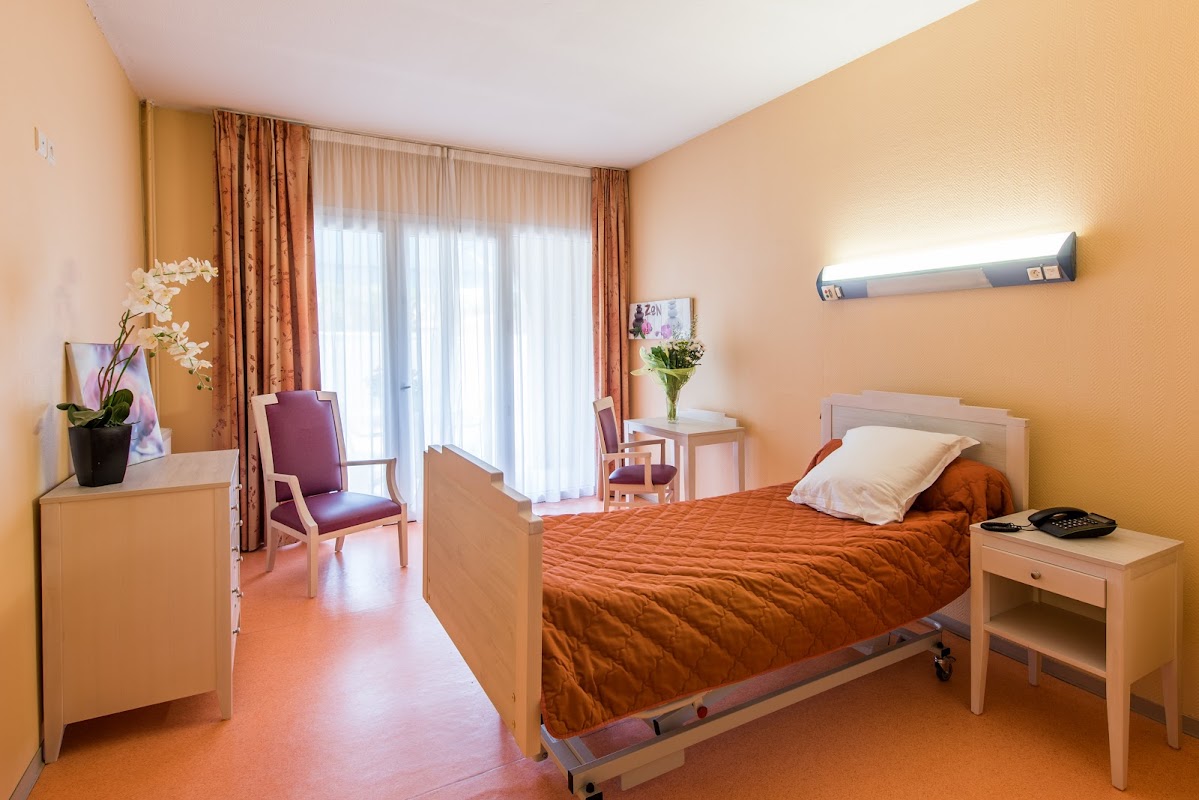 EHPAD Les Opalines - Photo 2 sur 5 - Intérieur et espaces communs