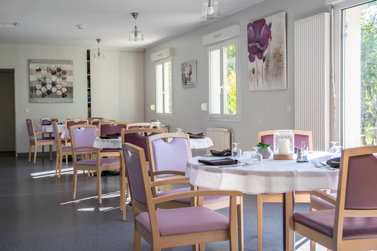 EHPAD Éclaircie Équevillon - Photo 3 sur 5 - Chambres et hébergement