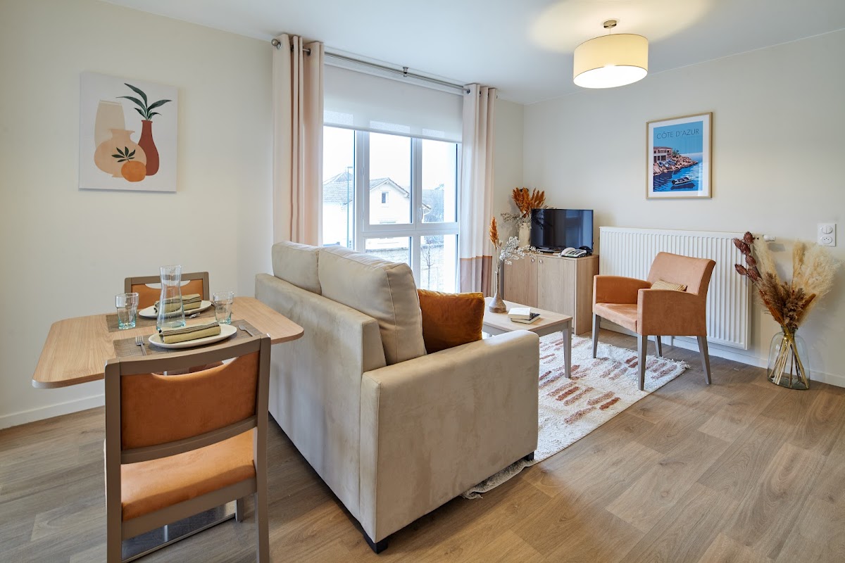 Foyer-Logement Résidence sully - Photo 5 sur 5 - Environnement et extérieurs