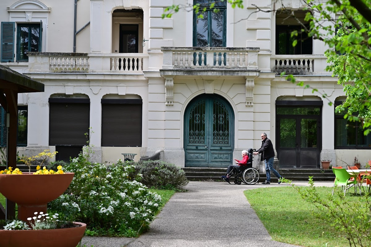 EHPAD Dorothée-Petit - Photo 3 sur 5 - Chambres et hébergement