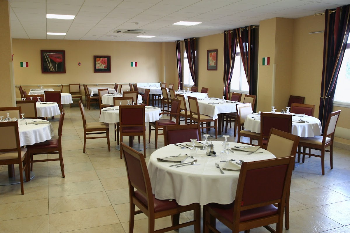 EHPAD Résidence Les Oliviers - Photo 2 sur 5 - Intérieur et espaces communs