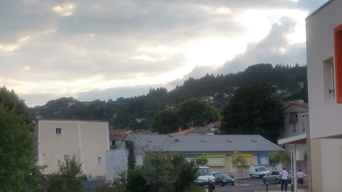 Centre hospitalier du Vigan - Photo 5 sur 5 - Environnement et extérieurs