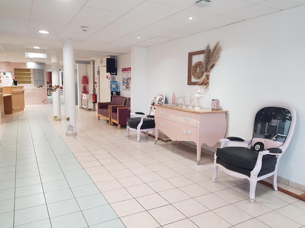 EHPAD Saint-Alexandre - Photo 2 sur 5 - Intérieur et espaces communs