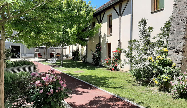 Photo de EHPAD - résidence Médicis, EHPAD à EVRY