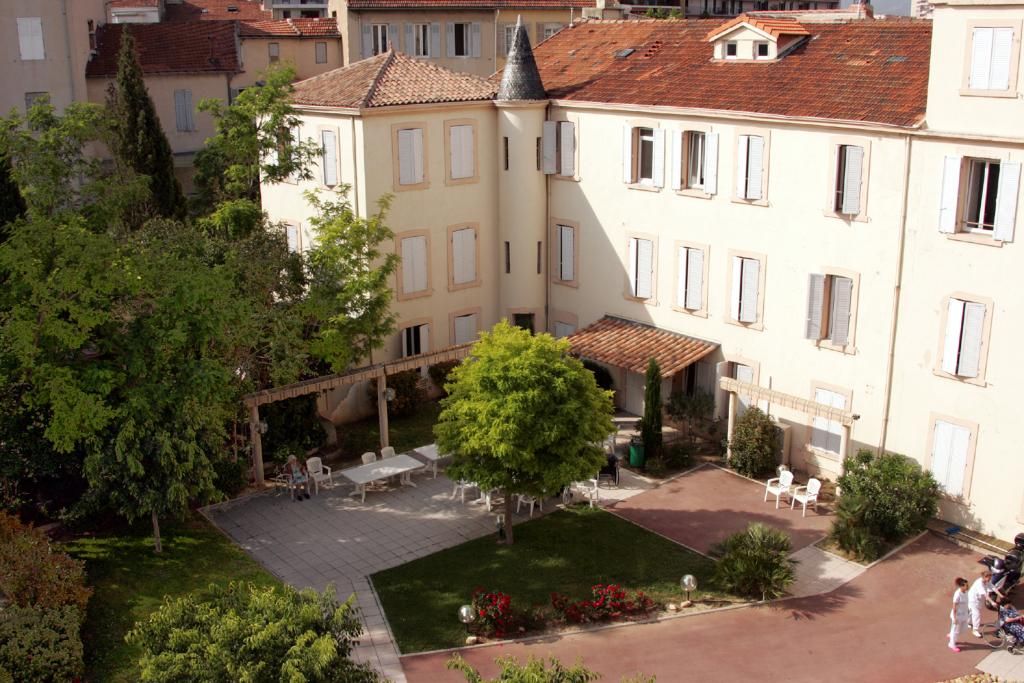 EHPAD Medicalisé les Acacias - Photo 2 sur 5 - Intérieur et espaces communs