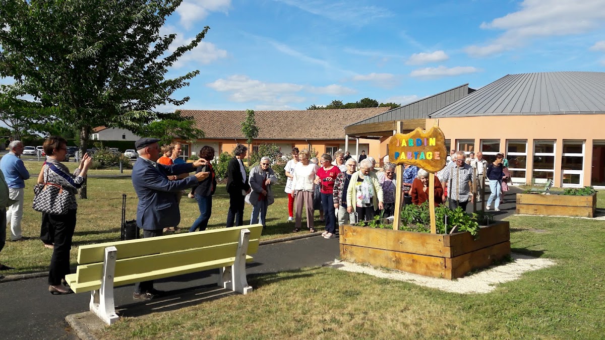 EHPAD Résidence Les Tournesols - Photo 2 sur 2 - Intérieur et espaces communs