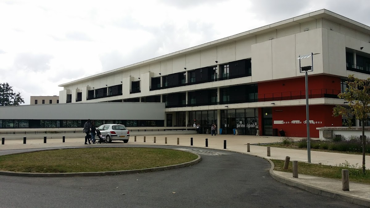 USLD du Centre hospitalier Simone Veil - Site Eaubonne - Photo 5 sur 5 - Environnement et extérieurs