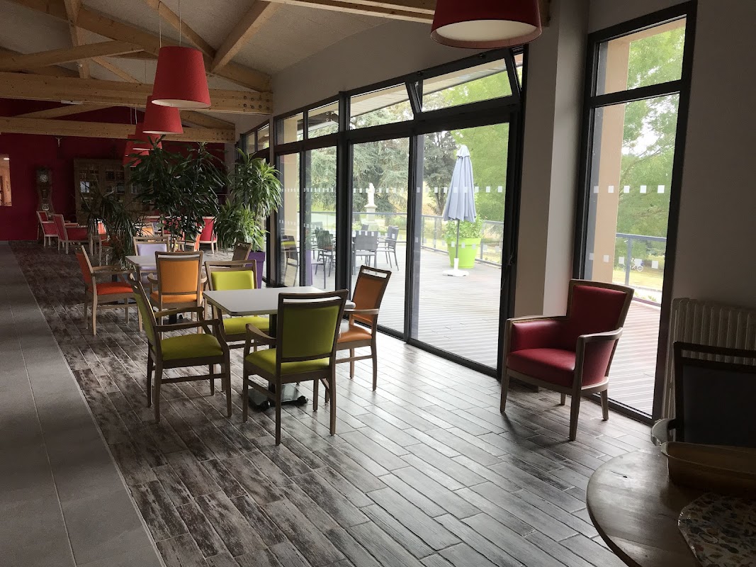 EHPAD Saint-Fraimbault - Photo 3 sur 5 - Chambres et hébergement